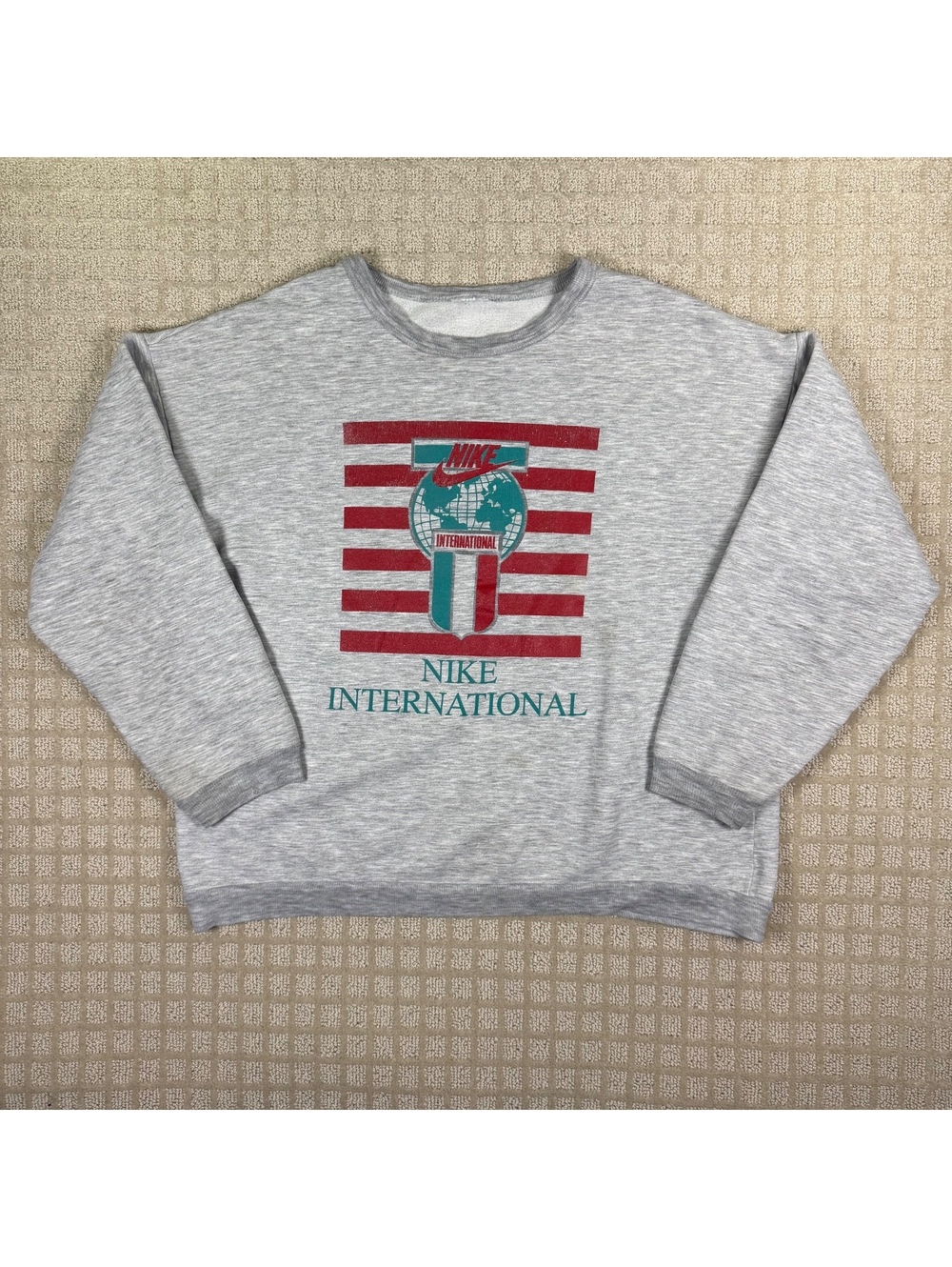 Vintage Nike International Crewneck Sweatshirt USA L